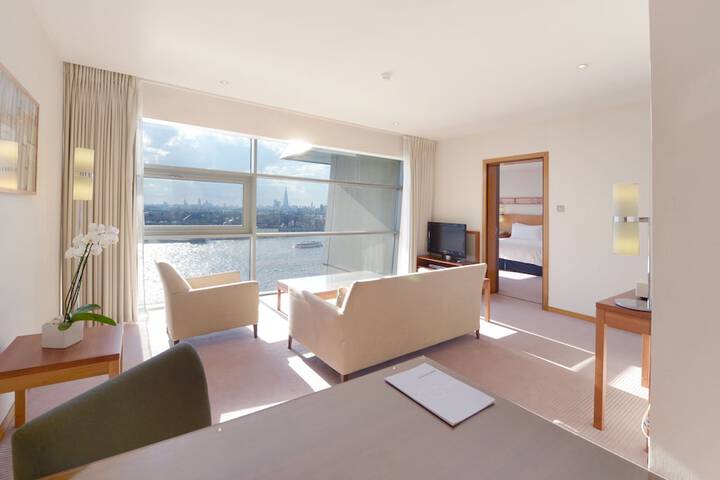 Room 44 of 90