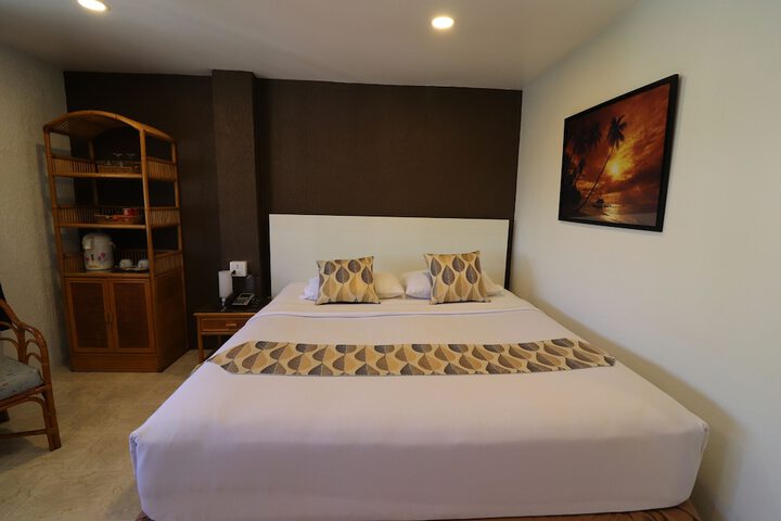 Room 25 of 70