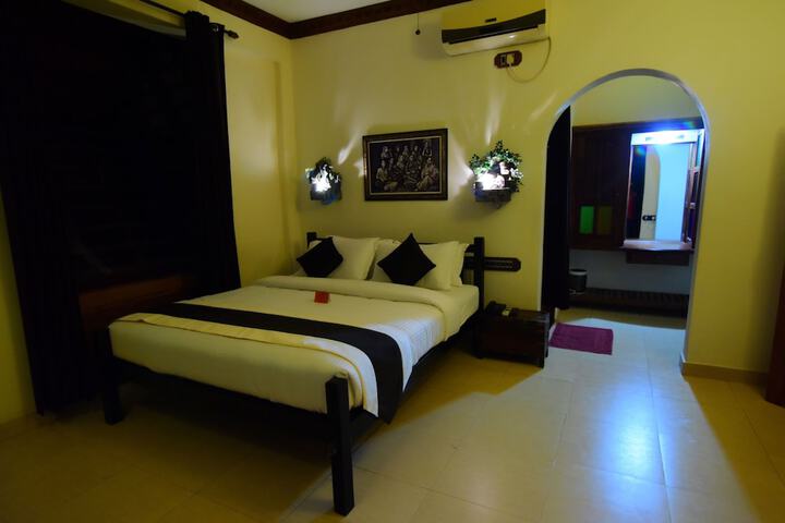 Room 6 of 31