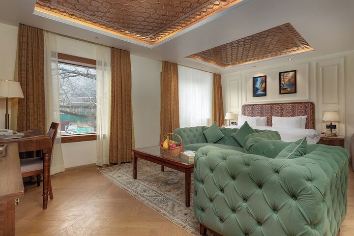 Room 19 of 49
