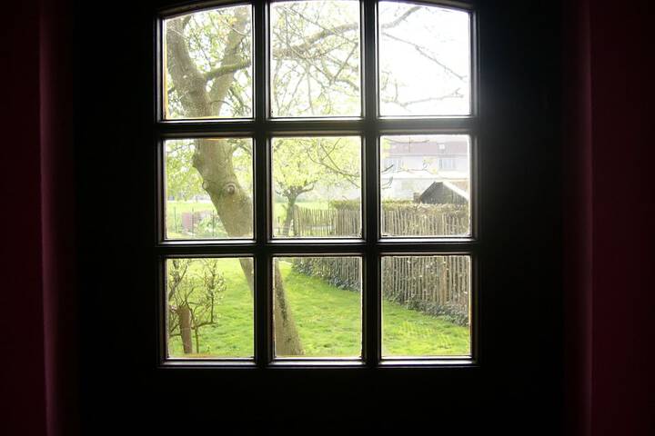 Room 14 of 18