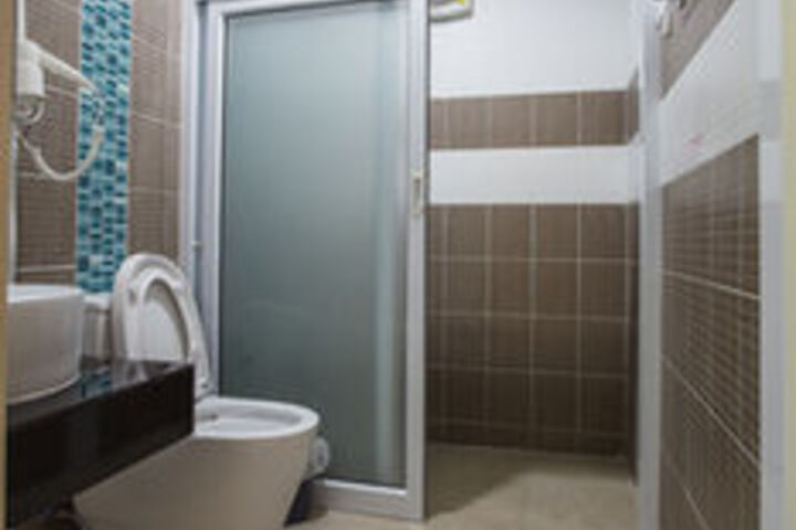 Room 2 of 29
