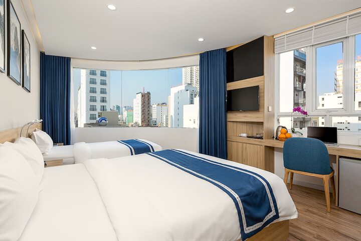 Room 4 of 26