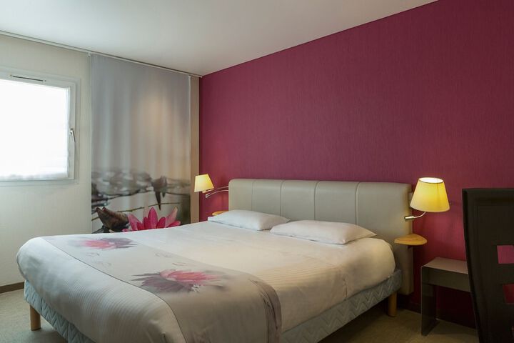 Room 7 of 46