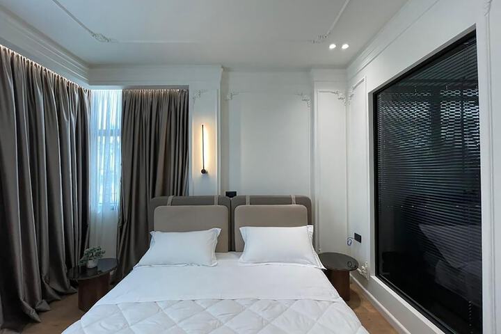 Room 14 of 59