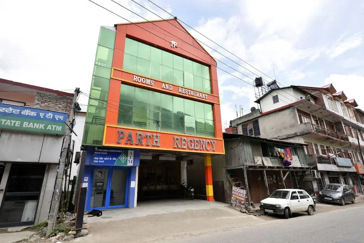 OYO 16868 Home Premium Studios Katrain Nh3