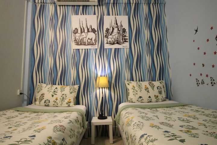 Room 30 of 210
