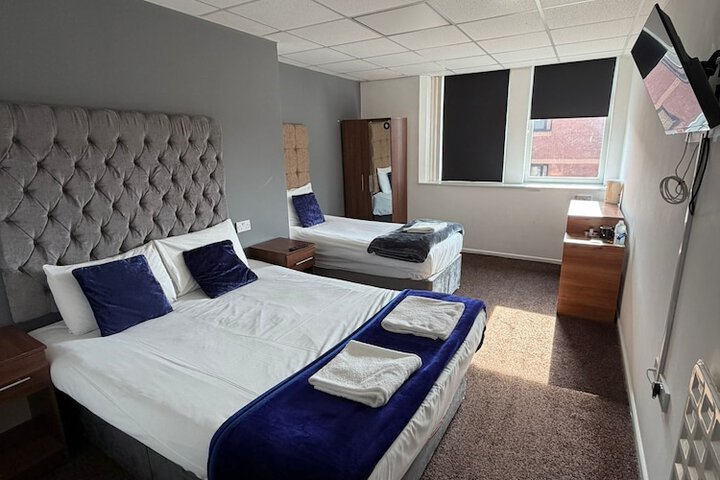 Room 15 of 25
