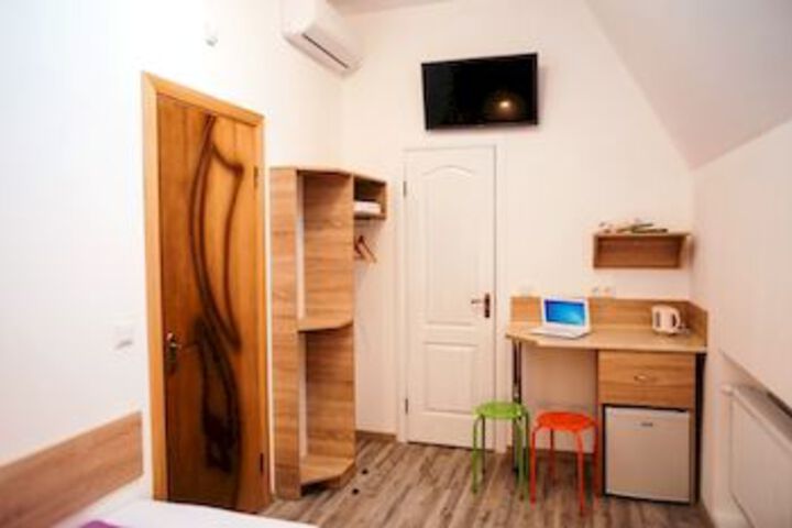 Room 11 of 62