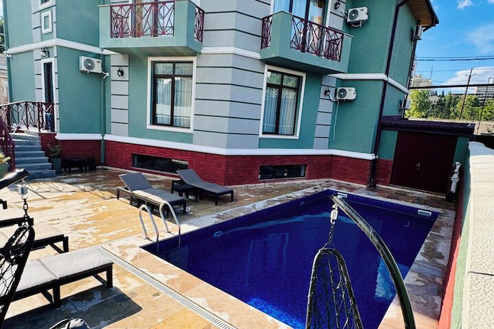 Terrace/Patio 8 of 18