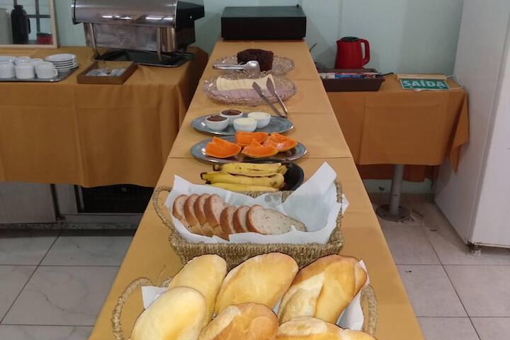 Breakfast/Coffee Service 21 of 26