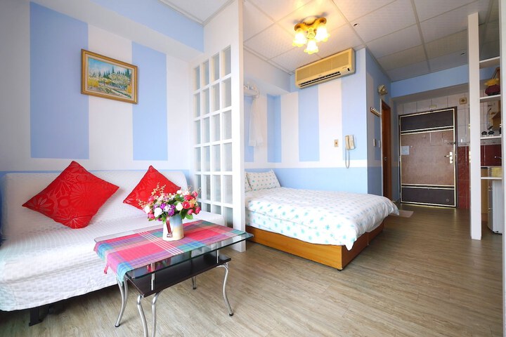 Room 13 of 51