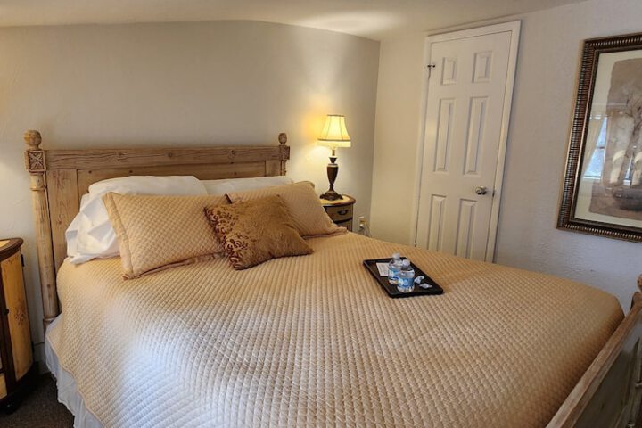 Room 22 of 109