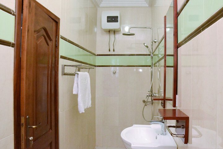 Room 17 of 24