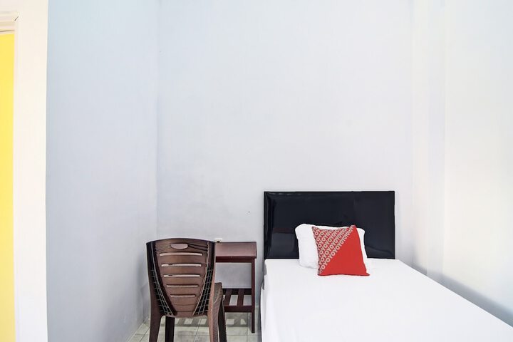 Room 10 of 31