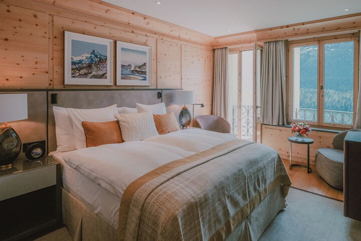 Room 56 of 208