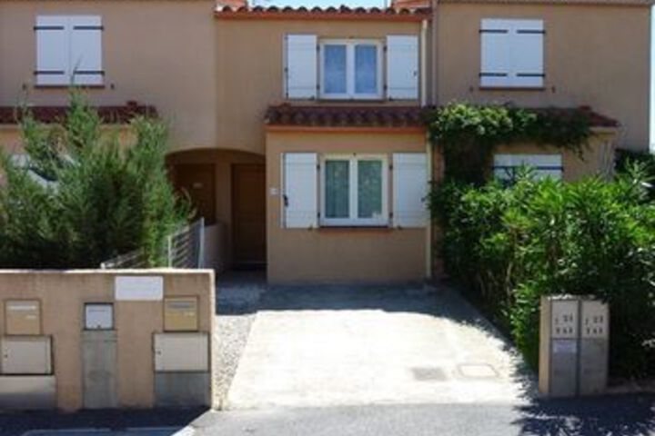 House With 2 Bedrooms in Argelès-sur-mer With Wonderful Mountain View and Terrace - 600 m From the Beach
