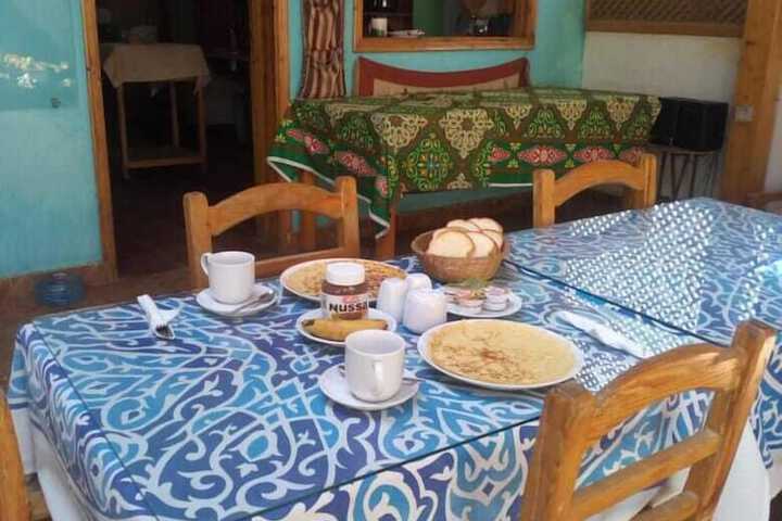 Breakfast/Coffee Service 18 of 33