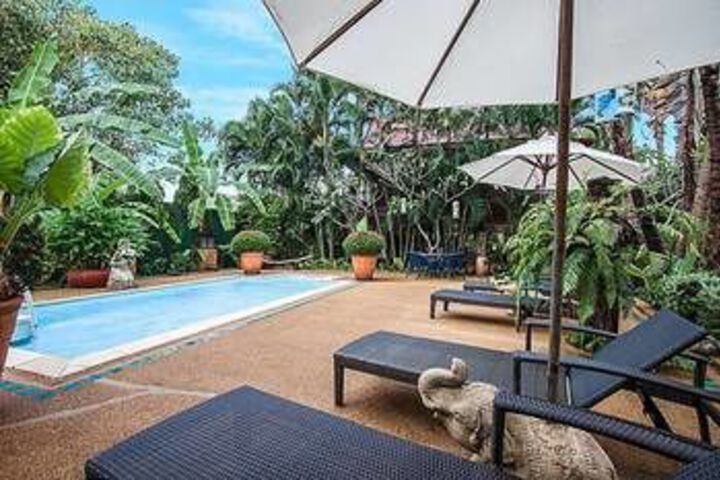 Pool 18 of 28