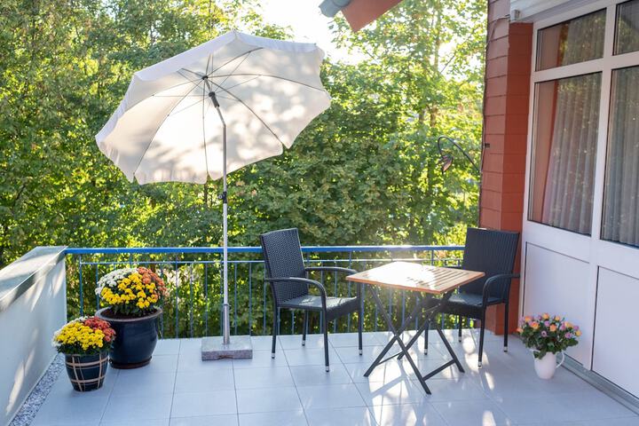 Terrace/Patio 3 of 7