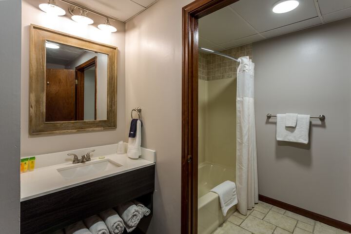 Standard 2 Queen Beds Hill View (7 of 16)