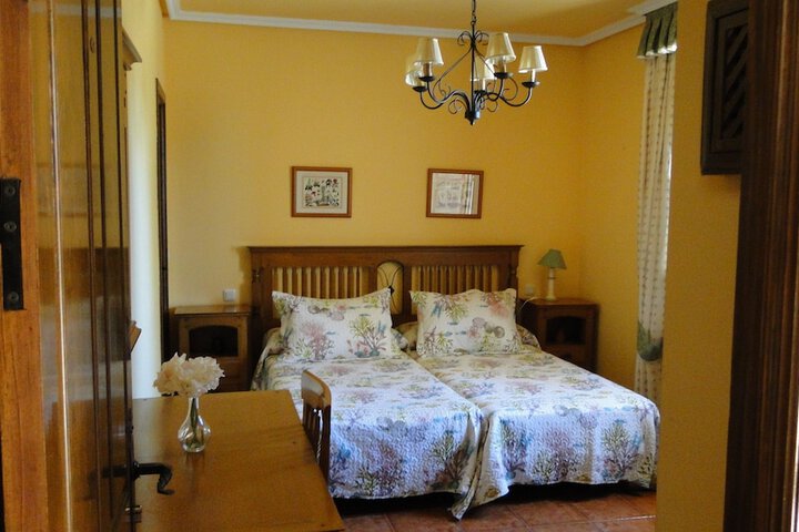 Room 10 of 48