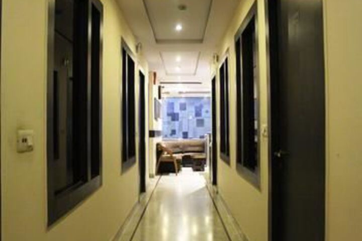 Ballroom/Hall 16 of 27