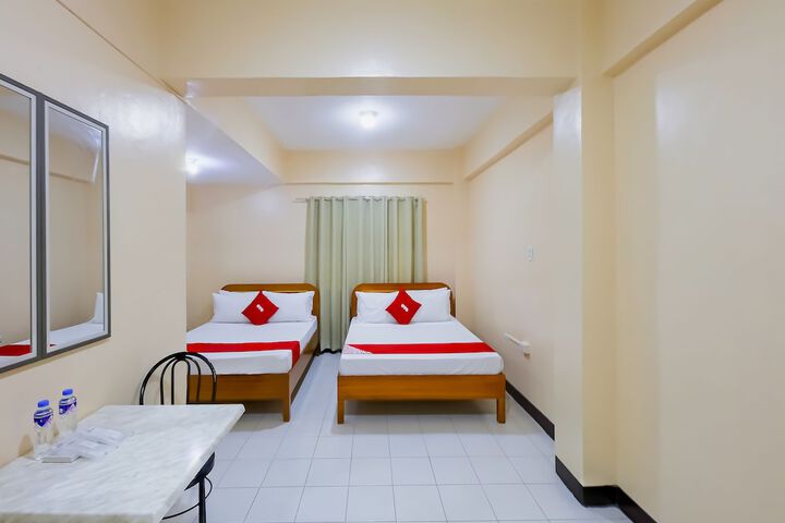 Room 28 of 34
