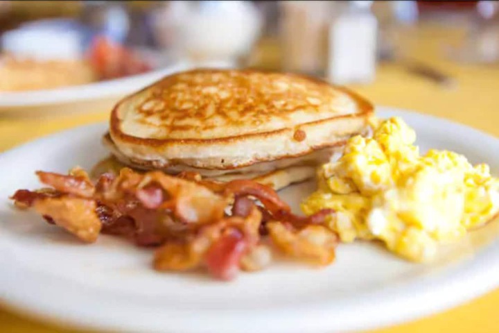 Breakfast meal