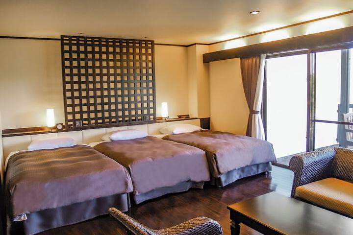 Room 4 of 60
