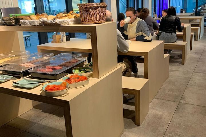 Dining 53 of 72