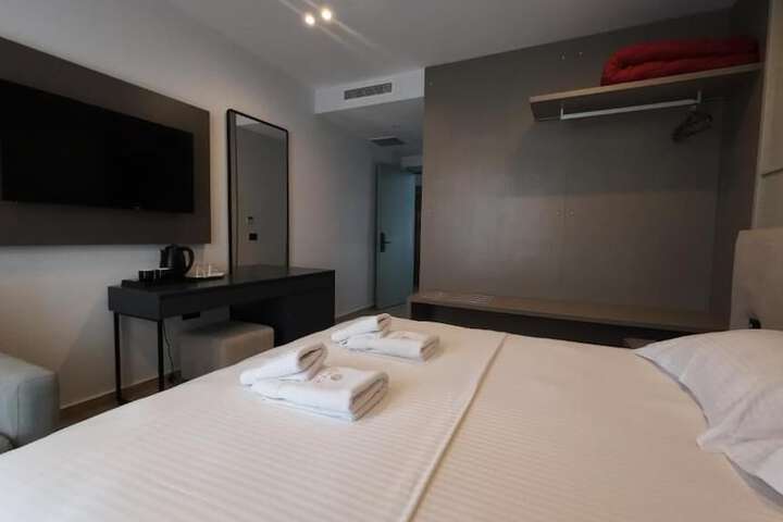 Room 15 of 54