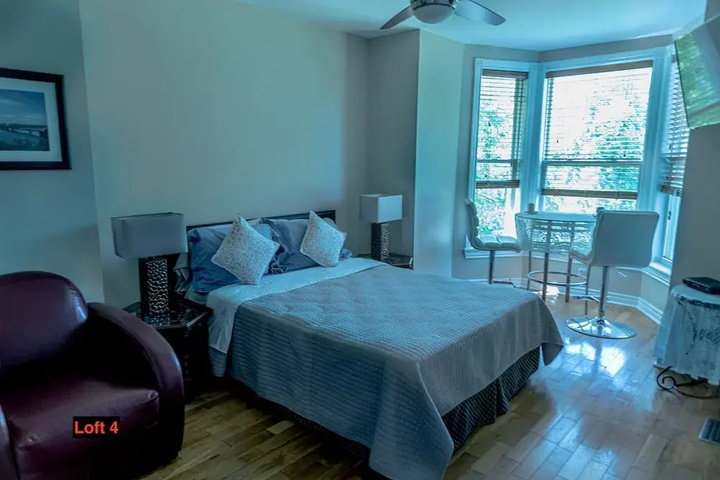 Room 2 of 16