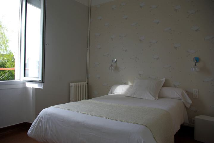 Room 9 of 36