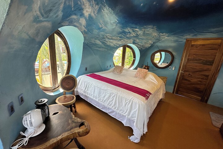 Room 57 of 402