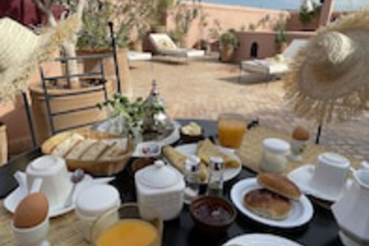 Breakfast/Coffee Service 226 of 435