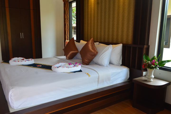 Room 9 of 95
