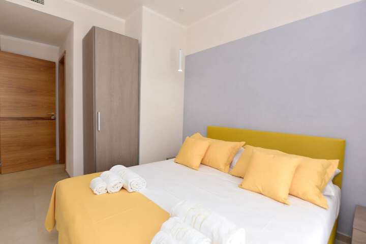 Room 15 of 69