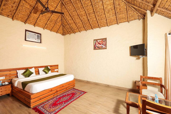 Room 8 of 19