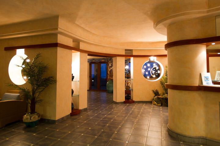 Hotel Interior 97 of 119