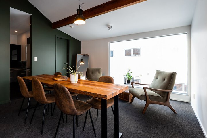 Room 51 of 63