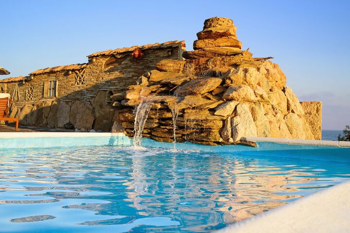 Pool Hotel