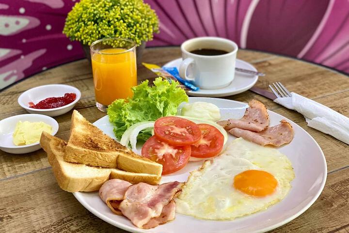 Breakfast meal