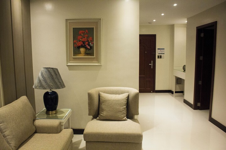 Room 14 of 23
