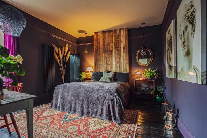 Room 3 of 39