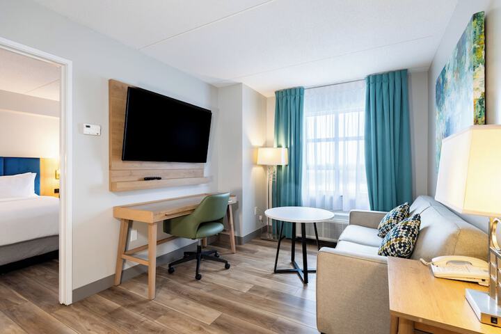 Room 15 of 46