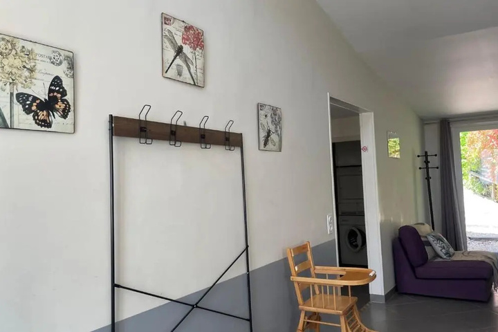 Room 3 of 3