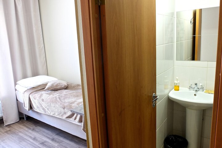 Room 61 of 68