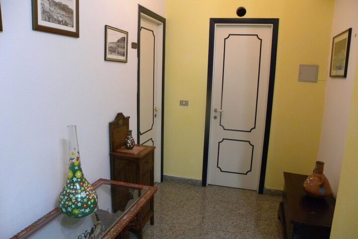Room 22 of 36