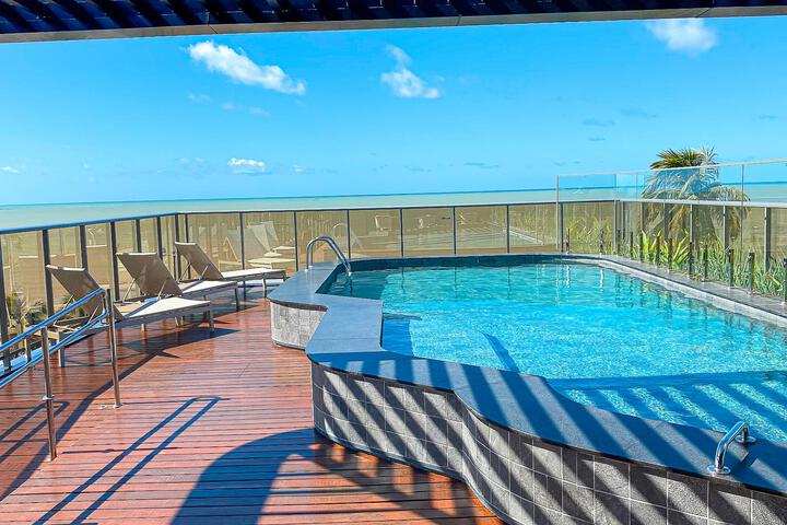 Pool 24 of 30